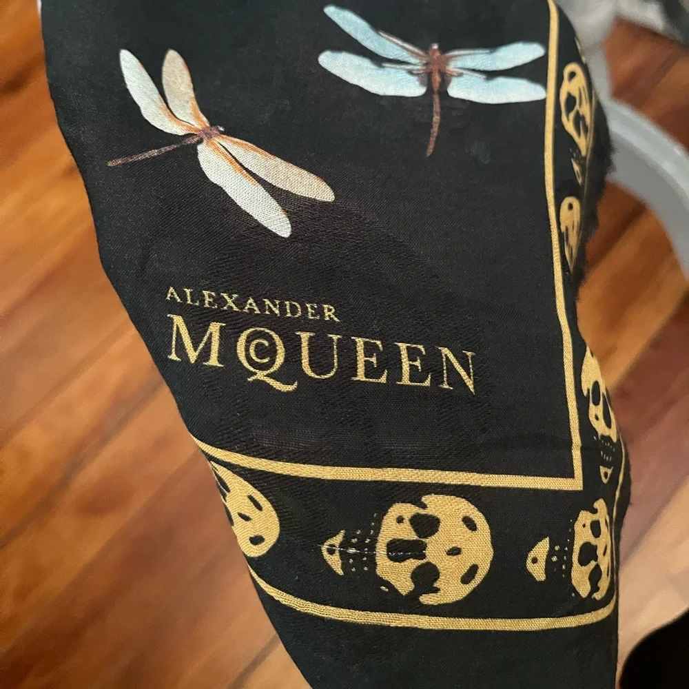 Alexander McQueen Dragonfly and Skull Scarf Shawl - Picture 6 of 14